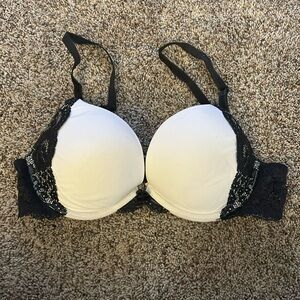 36B Victoria’s Secret Dream Angels Push Up Bra